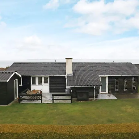 6 Person Holiday In Dom wakacyjny Fåborg