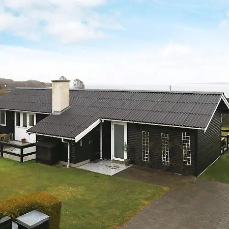 6 Person Holiday In Dom wakacyjny Fåborg