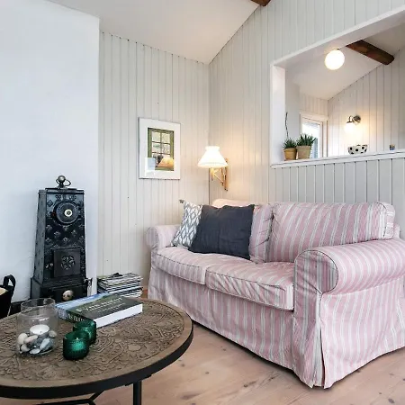 6 Person Holiday In Dom wakacyjny Fåborg