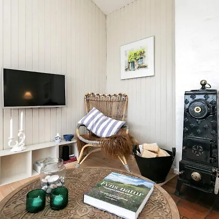 6 Person Holiday In * Fåborg