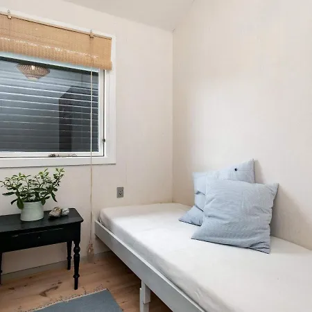 6 Person Holiday In Dom wakacyjny Fåborg